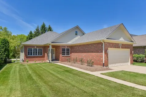4N382 Mark Twain Street St. Charles IL 60175