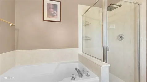 386 Jamestown Court Aurora IL 60502