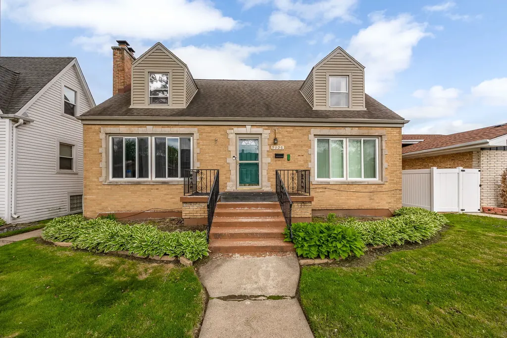 9306 South 54th Avenue Oak Lawn IL 60453