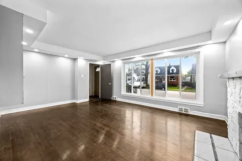 9306 South 54th Avenue Oak Lawn IL 60453
