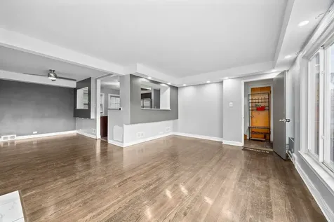 9306 South 54th Avenue Oak Lawn IL 60453