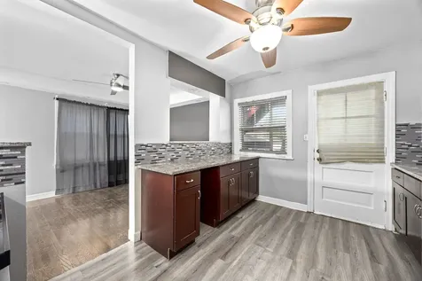 9306 South 54th Avenue Oak Lawn IL 60453