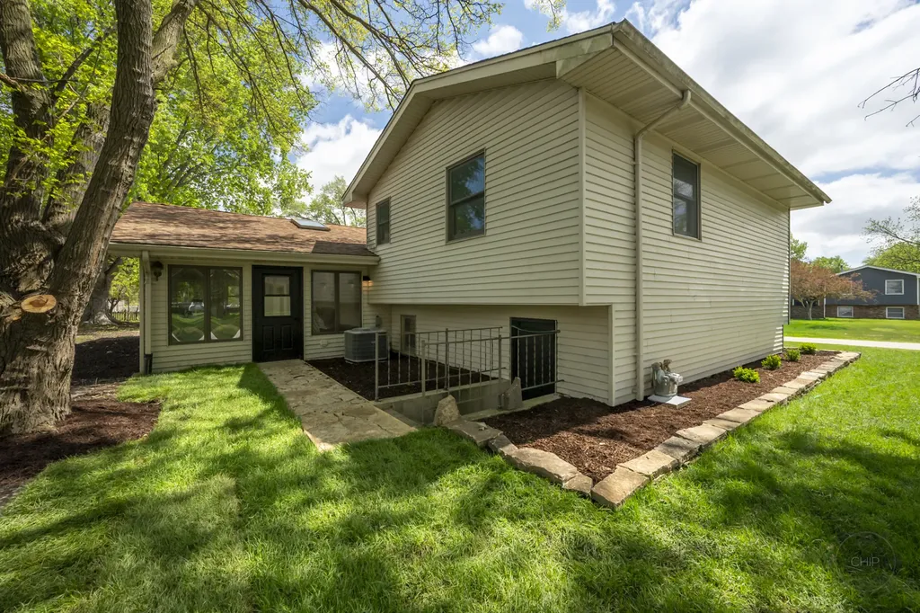 24340 Davids Court Naperville IL 60564