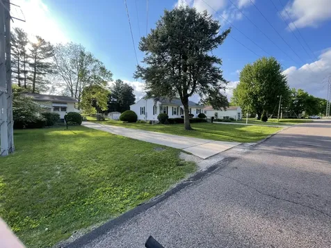 1176 North West Street Galesburg IL 61401