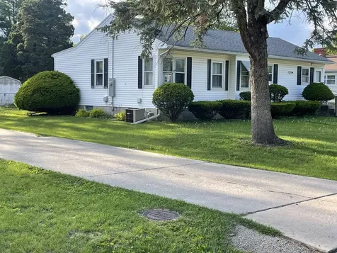 1176 North West Street Galesburg IL 61401