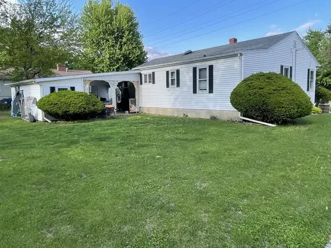 1176 North West Street Galesburg IL 61401