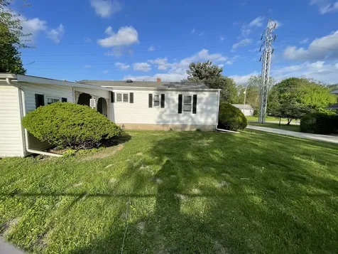 1176 North West Street Galesburg IL 61401