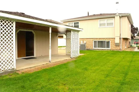 10013 South Menard Avenue Oak Lawn IL 60453