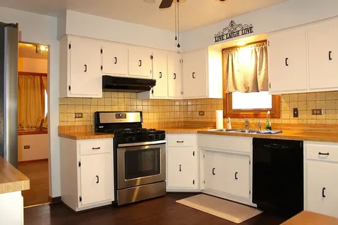 10013 South Menard Avenue Oak Lawn IL 60453