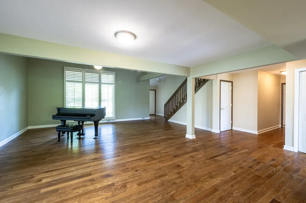 833 Huntleigh Drive Naperville IL 60540