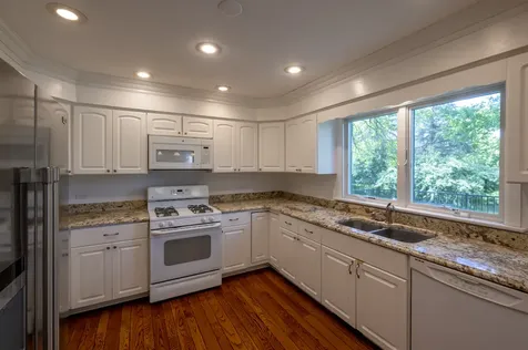 833 Huntleigh Drive Naperville IL 60540
