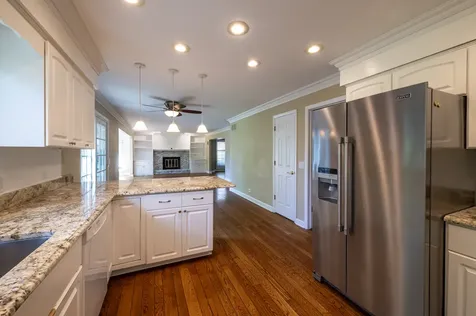 833 Huntleigh Drive Naperville IL 60540