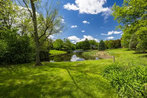 833 Huntleigh Drive Naperville IL 60540