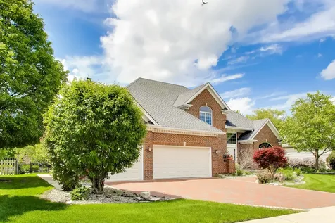 2615 Saddlebrook Drive Naperville IL 60564
