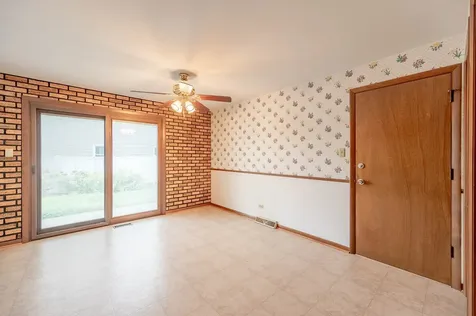 765 Algona Avenue Elgin IL 60120