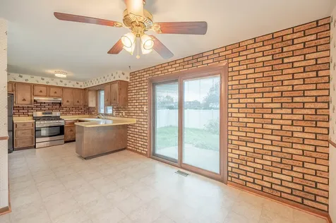 765 Algona Avenue Elgin IL 60120