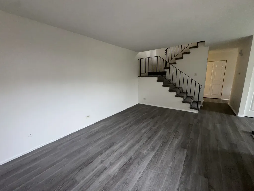 10G Fernwood Drive Bolingbrook IL 60440