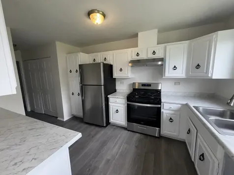 10G Fernwood Drive Bolingbrook IL 60440