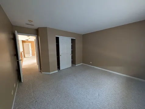 477 Peregrine Parkway Bartlett IL 60103