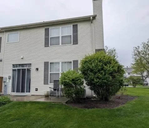 477 Peregrine Parkway Bartlett IL 60103