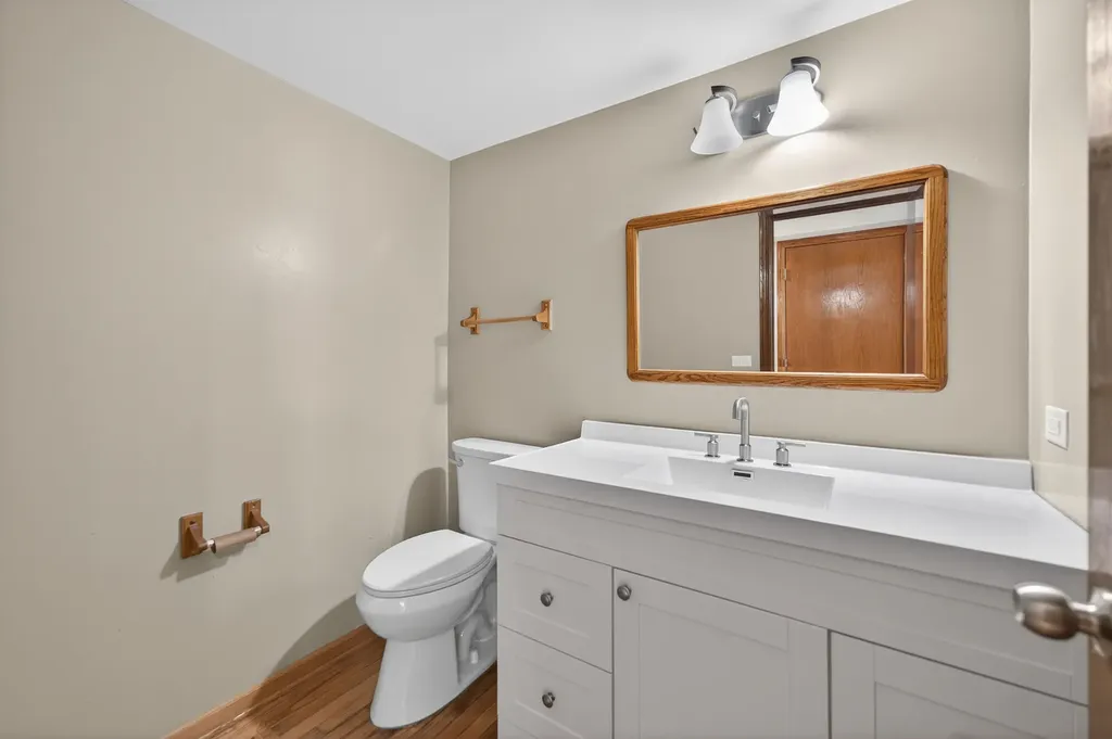 1281 Scarlet Drive Addison IL 60101