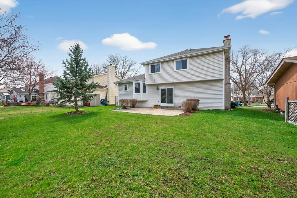 1281 Scarlet Drive Addison IL 60101