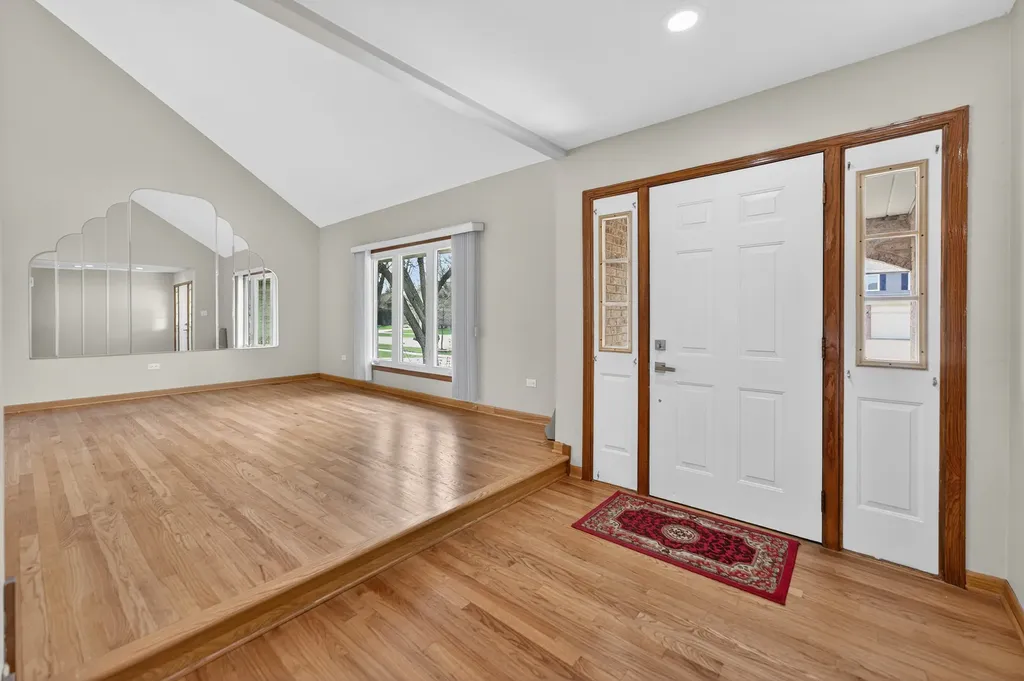 1281 Scarlet Drive Addison IL 60101