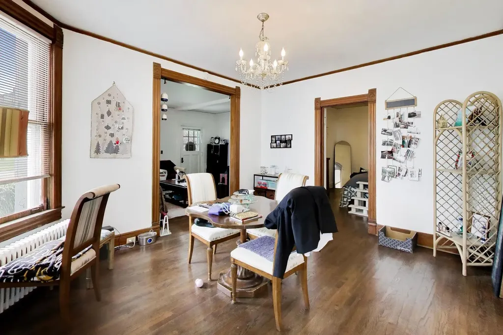 1458 Lake Avenue Wilmette IL 60091