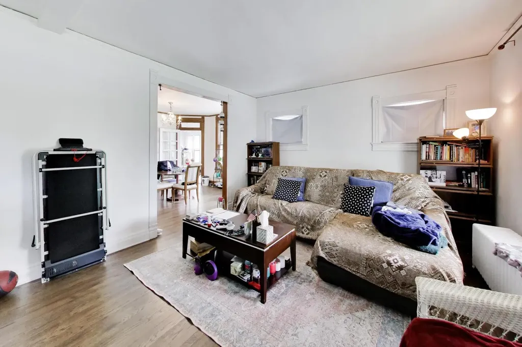 1458 Lake Avenue Wilmette IL 60091