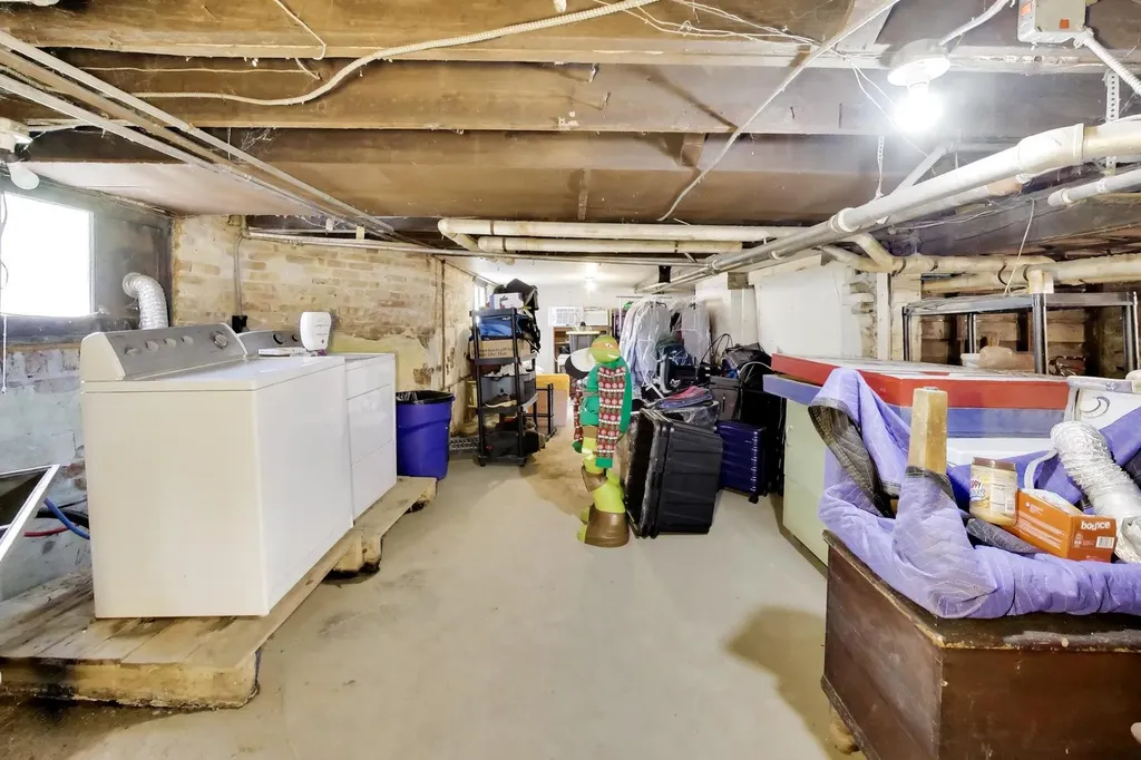 1458 Lake Avenue Wilmette IL 60091