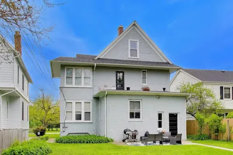 1458 Lake Avenue Wilmette IL 60091