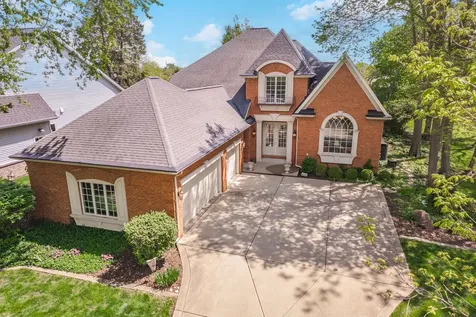 704 South Mercer Avenue Bloomington IL 61701