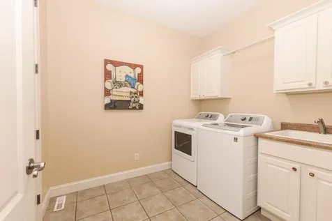 704 South Mercer Avenue Bloomington IL 61701