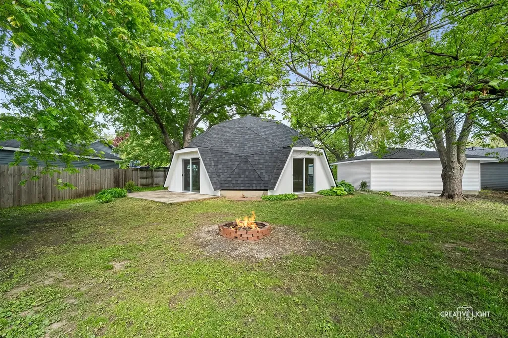 5S464 Sherman Avenue Naperville IL 60563
