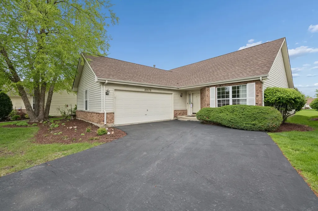 20976 West Olive Street Plainfield IL 60544