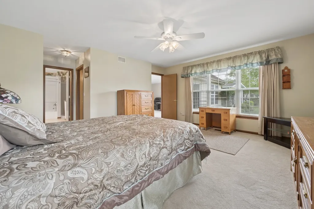 20976 West Olive Street Plainfield IL 60544