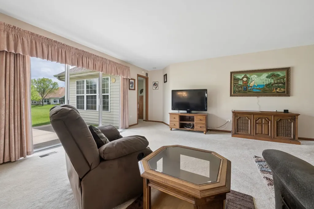 20976 West Olive Street Plainfield IL 60544