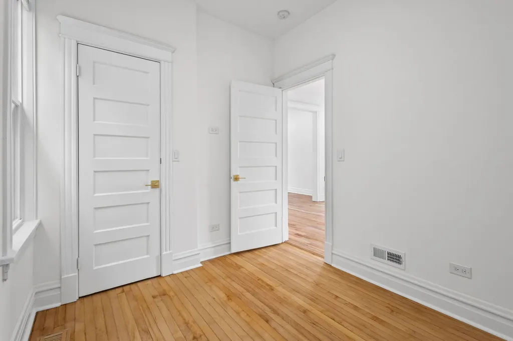 5652 South Shields Avenue Chicago IL 60621