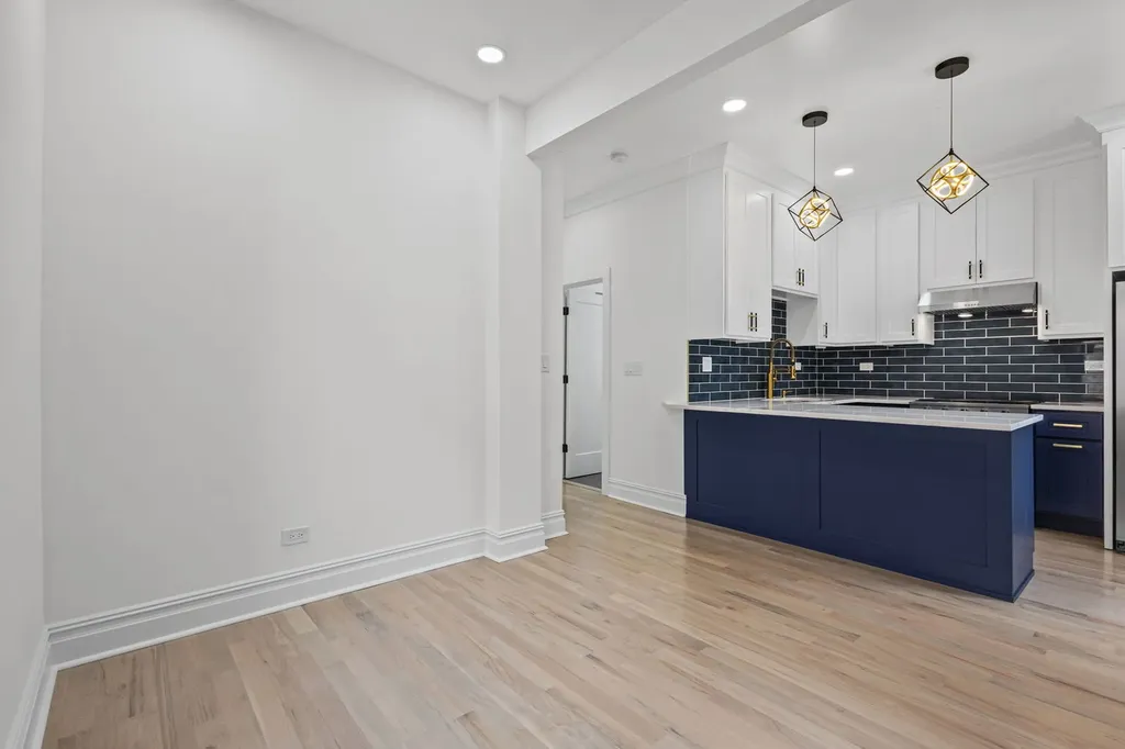 5652 South Shields Avenue Chicago IL 60621