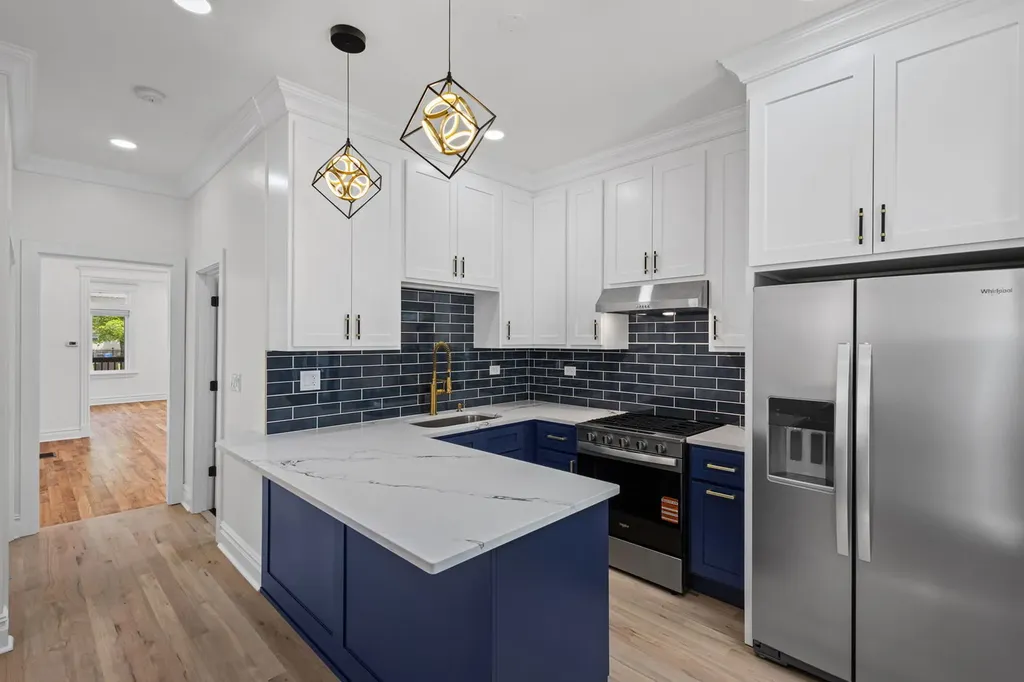 5652 South Shields Avenue Chicago IL 60621