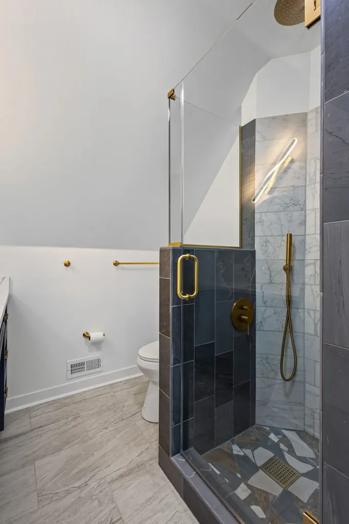 5652 South Shields Avenue Chicago IL 60621