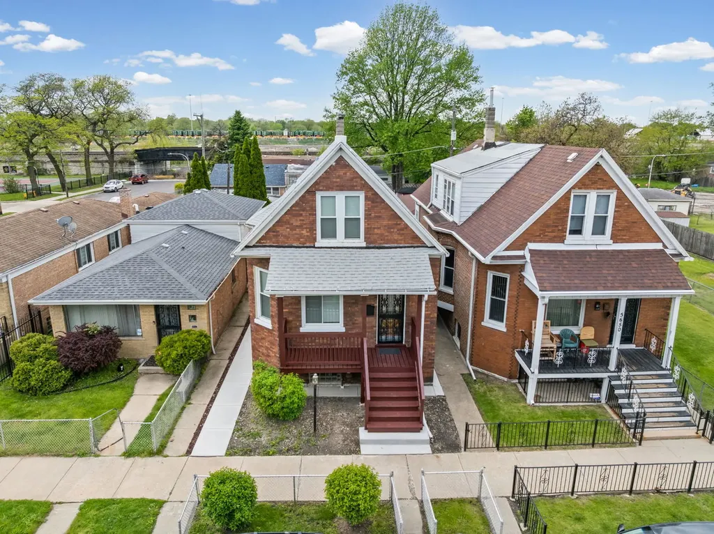 5652 South Shields Avenue Chicago IL 60621