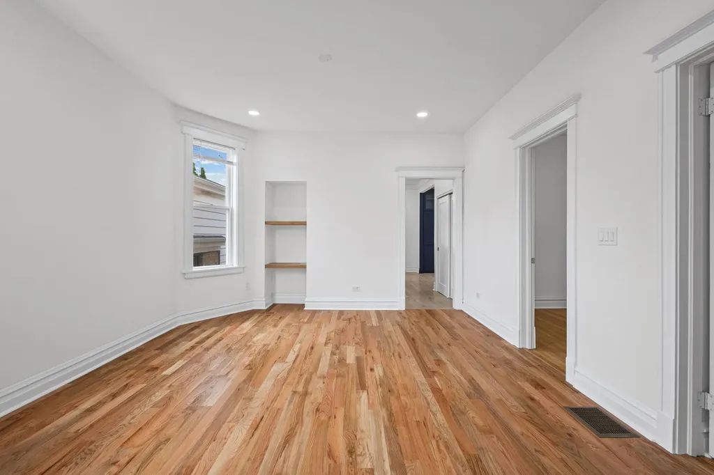 5652 South Shields Avenue Chicago IL 60621