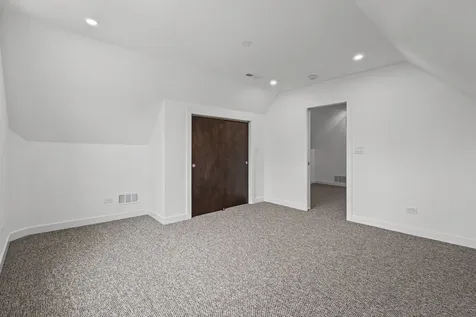 5652 South Shields Avenue Chicago IL 60621
