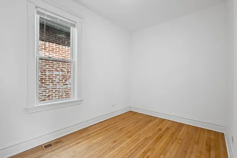 5652 South Shields Avenue Chicago IL 60621