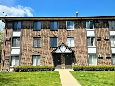 13 Crestview Lane Vernon Hills IL 60061