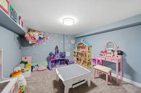 1053 West 104th Place Chicago IL 60643