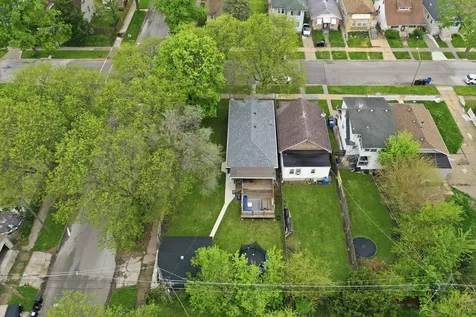 1053 West 104th Place Chicago IL 60643