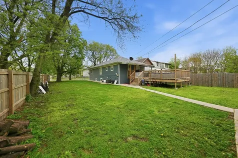 1053 West 104th Place Chicago IL 60643