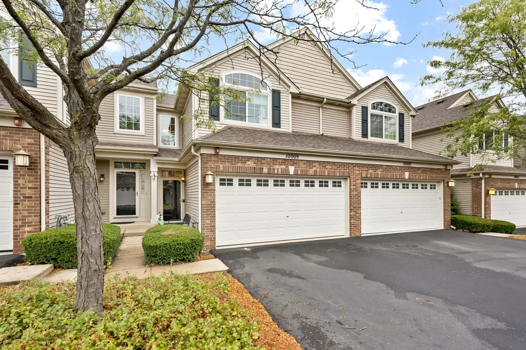 10009 Cummings Street Huntley IL 60142
